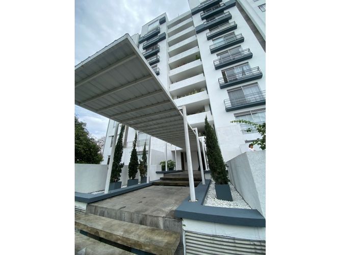 Apartamento de 2 alcobas en venta en Ciudad Jardin, Cali, 120 m² · foto 1 de 19