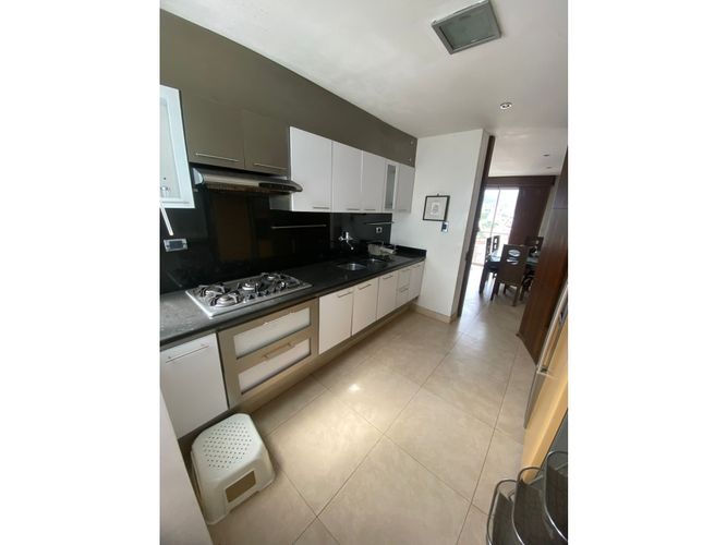 Apartamento de 2 alcobas en venta en Ciudad Jardin, Cali, 120 m² · foto 6 de 19