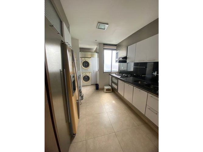 Apartamento de 2 alcobas en venta en Ciudad Jardin, Cali, 120 m² · foto 8 de 19