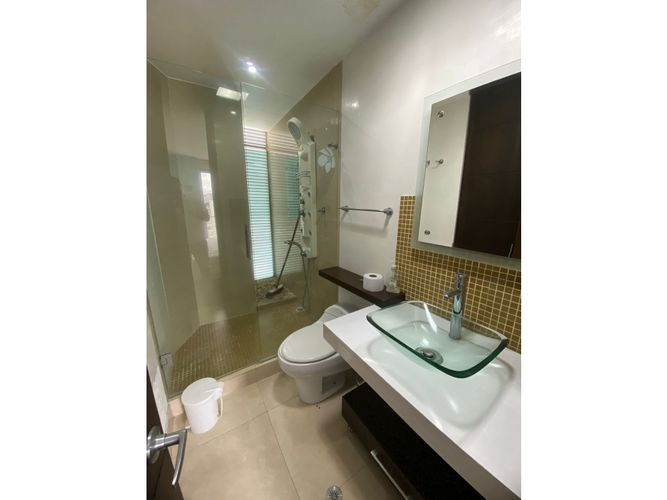 Apartamento de 2 alcobas en venta en Ciudad Jardin, Cali, 120 m² · foto 15 de 19