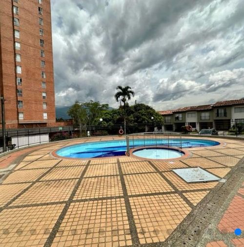 Casa de 3 alcobas en venta en Suramérica, La Estrella, 139 m² · foto 18 de 21