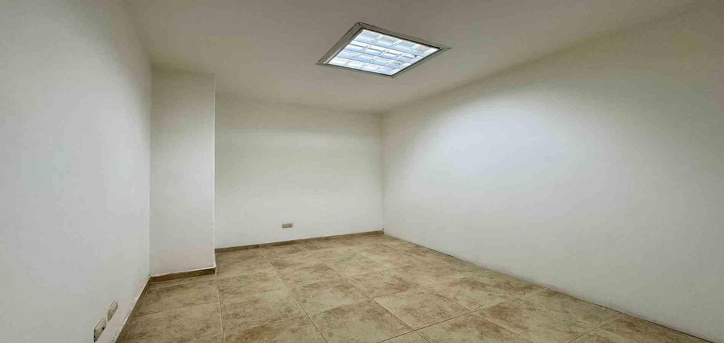 Oficina en venta en Sector Plaza De Bolivar, Pereira, 35 m² · foto 2 de 9