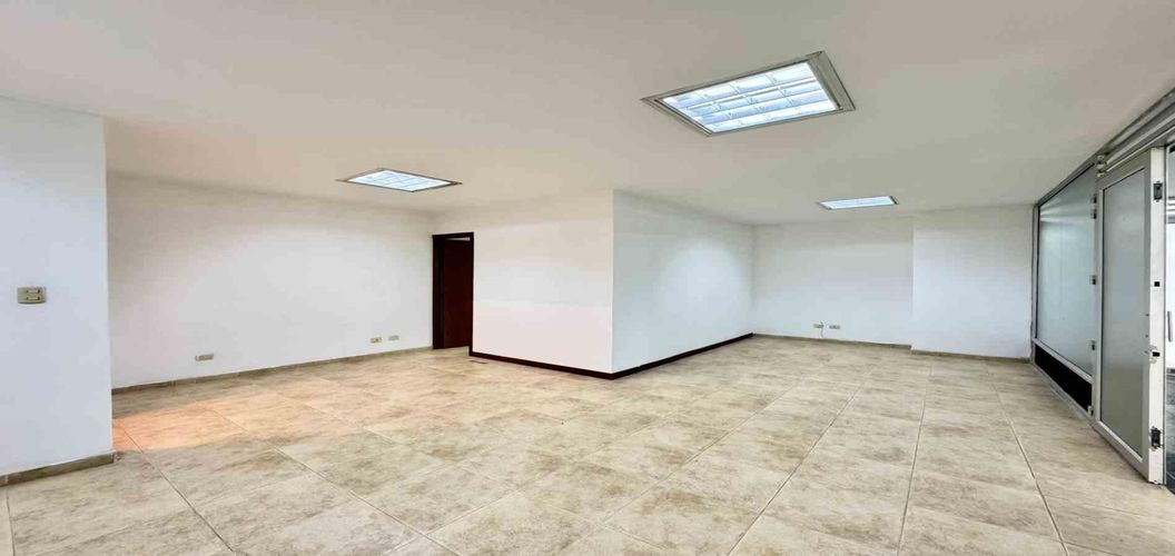 Oficina en venta en Sector Plaza De Bolivar, Pereira, 35 m² · foto 4 de 9