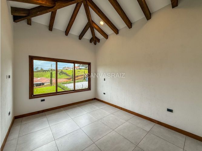 Casa de 4 alcobas en venta en Quirama, El Carmen de Viboral, 360 m² · foto 15 de 24