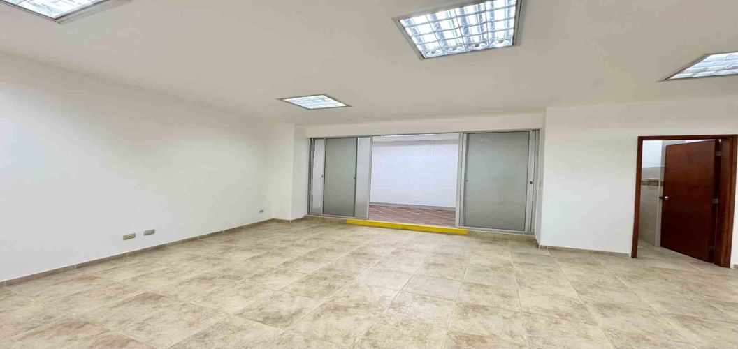 Oficina en venta en Sector Plaza De Bolivar, Pereira, 62 m² · foto 2 de 5