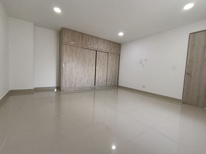 Apartamento de 3 alcobas en arriendo en La Castellana, Medellín, 134 m² · foto 8 de 20