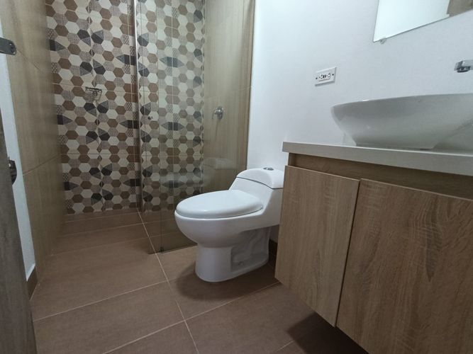 Apartamento de 3 alcobas en arriendo en La Castellana, Medellín, 134 m² · foto 18 de 20
