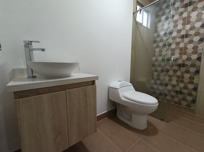 Apartamento de 3 alcobas en arriendo en La Castellana, Medellín, 134 m² · foto 19 de 20