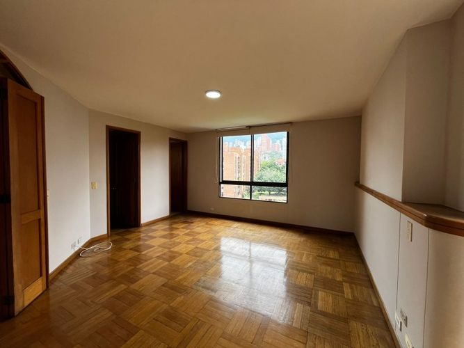 Apartamento de 3 alcobas en arriendo en Patio Bonito, Medellín, 144 m² · foto 9 de 24