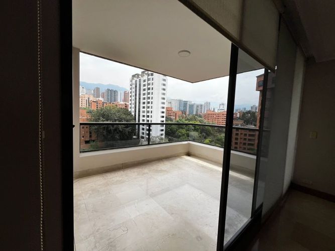 Apartamento de 3 alcobas en arriendo en Patio Bonito, Medellín, 144 m² · foto 20 de 24
