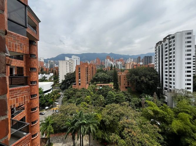 Apartamento de 3 alcobas en arriendo en Patio Bonito, Medellín, 144 m² · foto 22 de 24