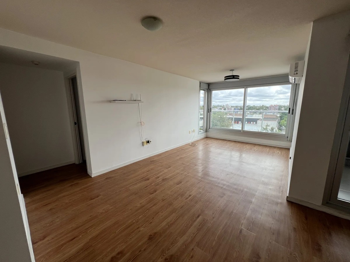 Apartamento En Torres Nuevocentro, Orientación Norte, Sol Todo El Día. 3 Aire Acondicionados. Todos Los Servicios.