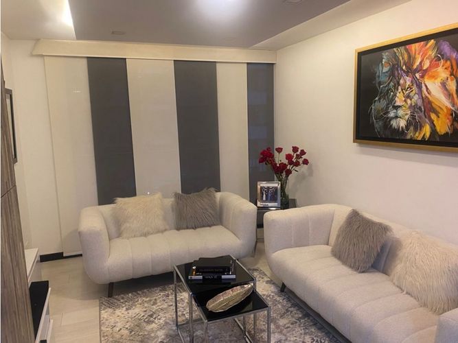 Apartamento de 3 alcobas en venta en Centro Comercial Parque La Colina, Bogotá, 97 m² · foto 2 de 24