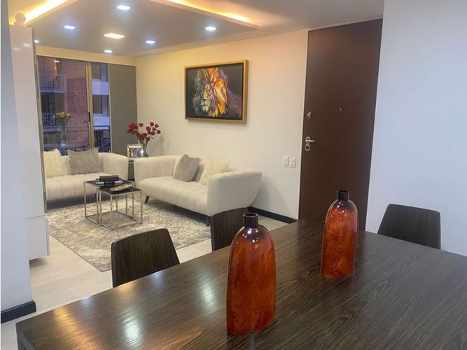 Apartamento de 3 alcobas en venta en Centro Comercial Parque La Colina, Bogotá, 97 m² · foto 8 de 24