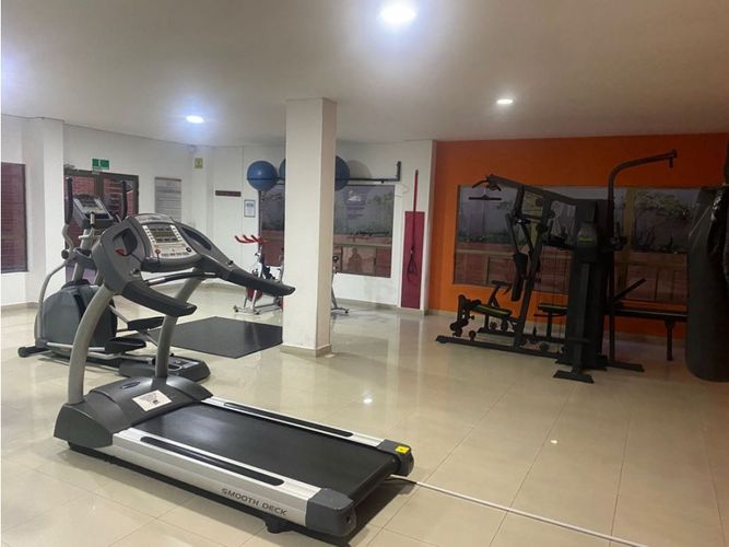 Apartamento de 3 alcobas en venta en Centro Comercial Parque La Colina, Bogotá, 97 m² · foto 18 de 24