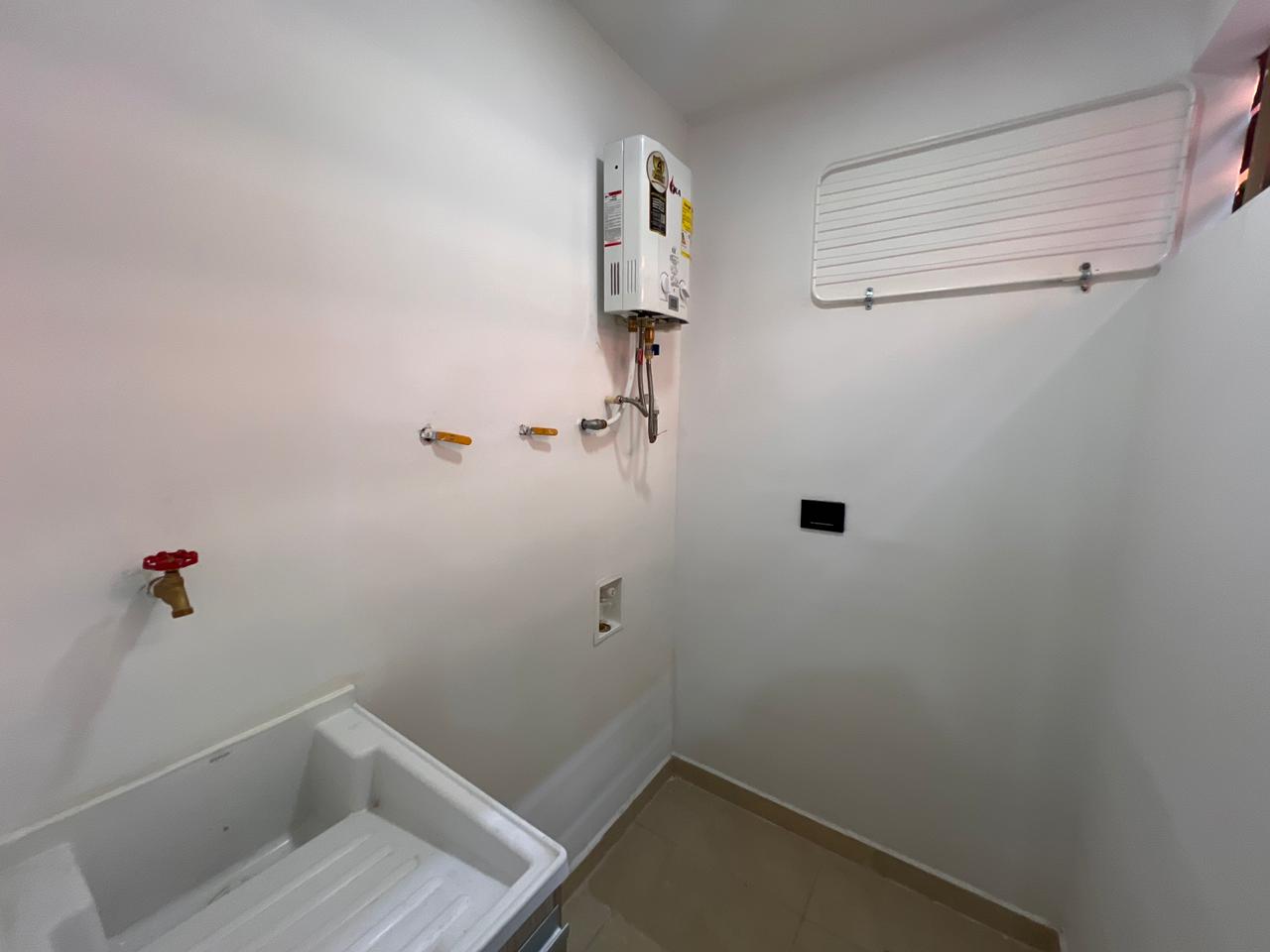 1BR Apartment in Calasanz (40 m²) - 2