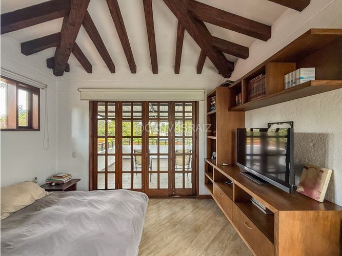 Casa de 5 alcobas en venta en El Tablazo, Rionegro, 403 m² · foto 13 de 19