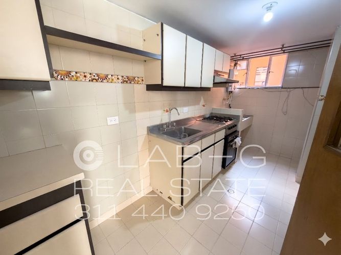 Apartamento de 3 alcobas en venta en Quinta Paredes, Bogotá, 70 m² · foto 6 de 24