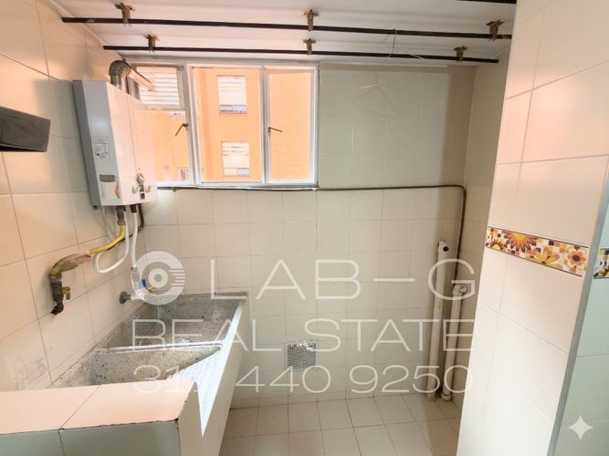 Apartamento de 3 alcobas en venta en Quinta Paredes, Bogotá, 70 m² · foto 9 de 24