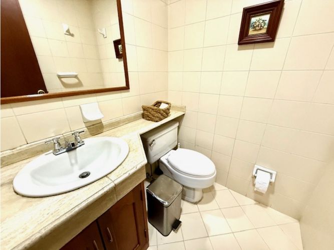 Oficina en venta en Santa Monica, Cali, 50 m² · foto 13 de 14