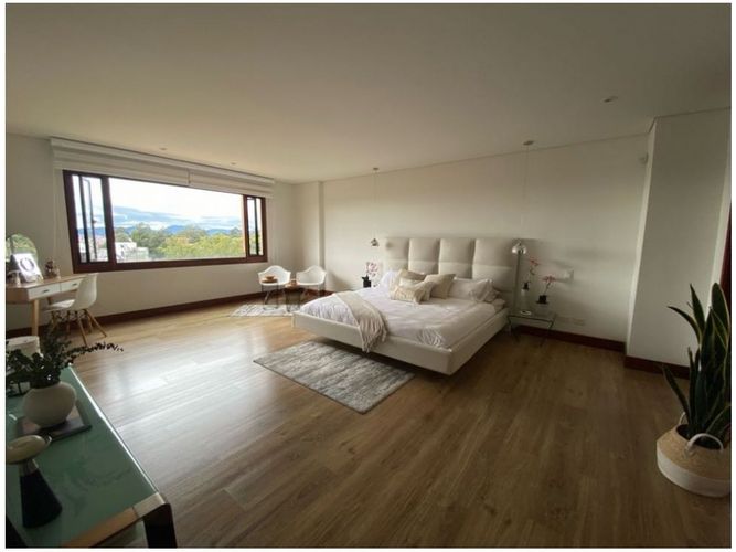 Casa de 4 alcobas en venta en Bella Suiza, Bogotá, 465 m² · foto 11 de 20
