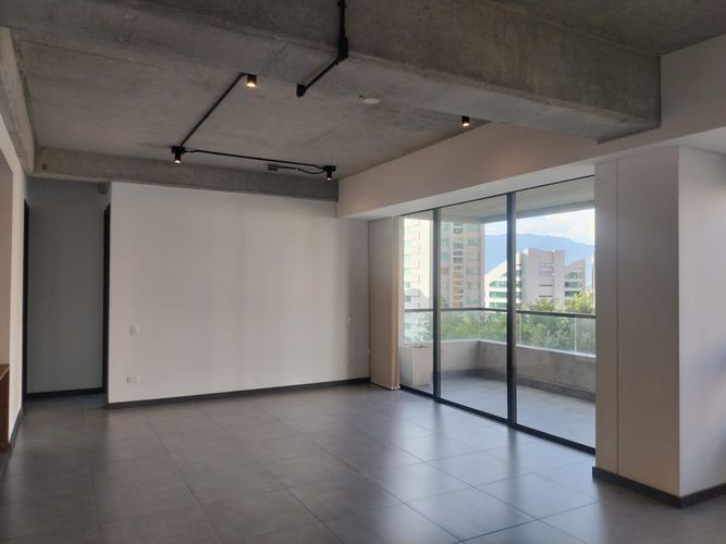 Apartamento de 2 alcobas en arriendo en La Florida, Medellín, 125 m² · foto 2 de 18