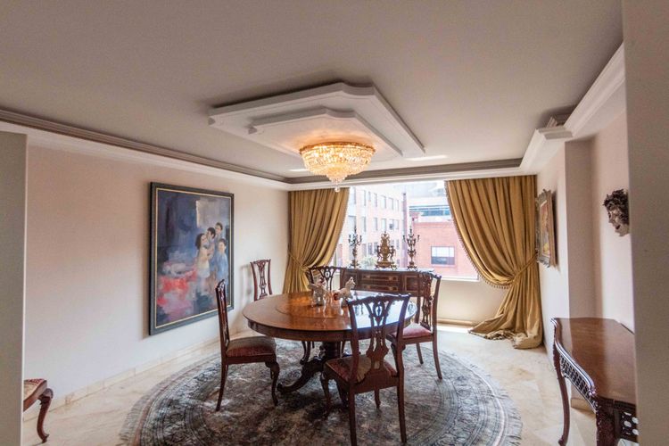 Apartamento de 5 alcobas en venta en Santa Barbara Occidental, Bogotá, 475 m² · foto 7 de 24