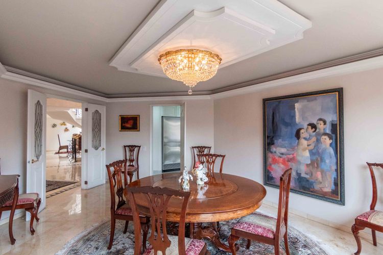 Apartamento de 5 alcobas en venta en Santa Barbara Occidental, Bogotá, 475 m² · foto 8 de 24