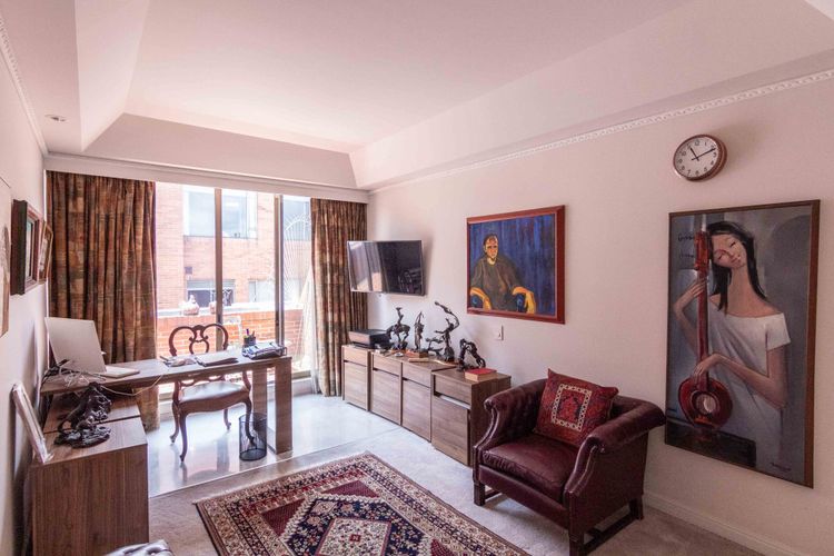 Apartamento de 5 alcobas en venta en Santa Barbara Occidental, Bogotá, 475 m² · foto 18 de 24