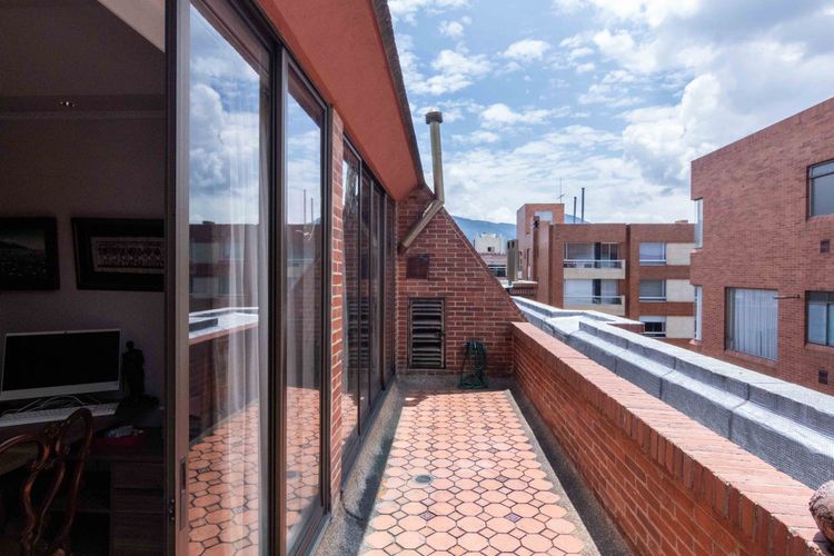 Apartamento de 5 alcobas en venta en Santa Barbara Occidental, Bogotá, 475 m² · foto 19 de 24