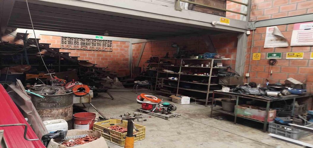 Local en venta en San Fernando, Armenia, 316 m² · foto 7 de 20