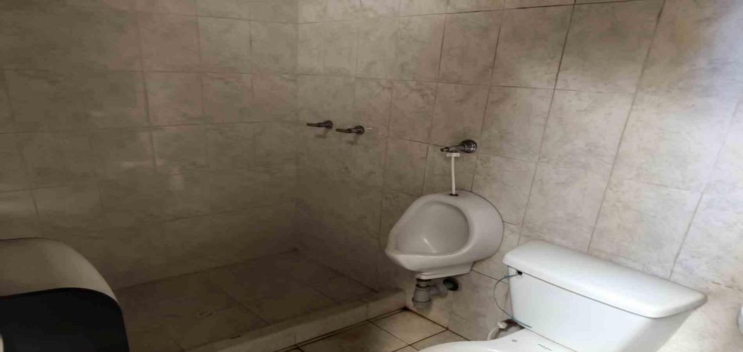 Local en venta en San Fernando, Armenia, 316 m² · foto 8 de 20
