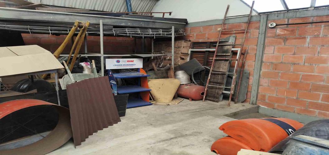 Local en venta en San Fernando, Armenia, 316 m² · foto 10 de 20