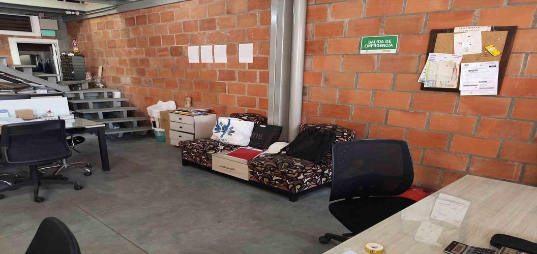 Local en venta en San Fernando, Armenia, 316 m² · foto 15 de 20
