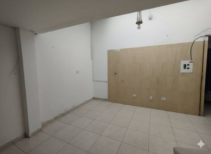 Casa de 9 alcobas en venta en El Poa, Bogotá, 340 m² · foto 15 de 22