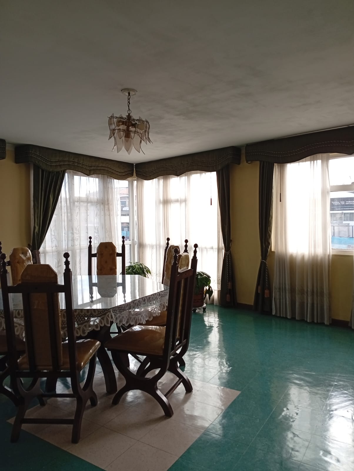 Casa en venta en Salazar Gomez, Bogotá · foto 2 de 12