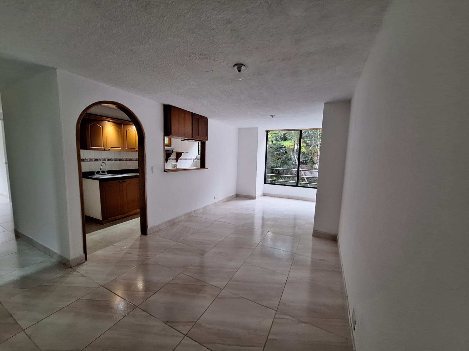 Apartamento de 2 habitaciones en arriendo en Loma de San Julian, Medellín — imagen 1 de 18
