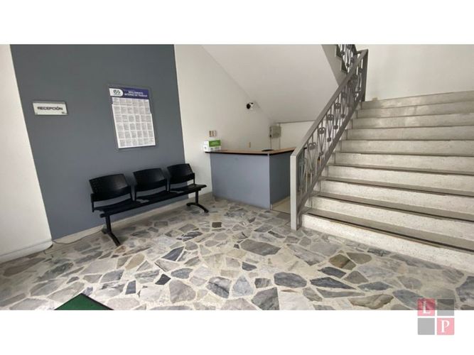 Edificio en venta en Versalles, Manizales, 1676 m² · foto 2 de 24