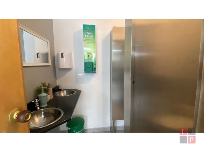 Edificio en venta en Versalles, Manizales, 1676 m² · foto 5 de 24