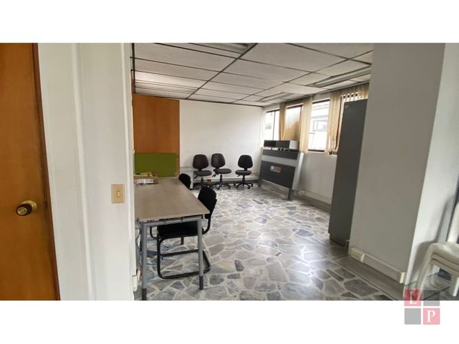 Edificio en venta en Versalles, Manizales, 1676 m² · foto 15 de 24