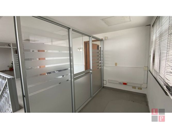 Edificio en venta en Versalles, Manizales, 1676 m² · foto 21 de 24