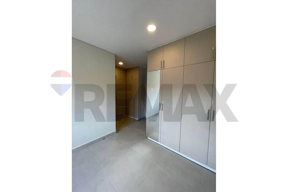 VENDO HERMOSO DUPLEX EN SAN LORENZO — foto 3