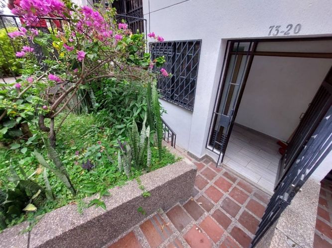 Local en arriendo en Lorena, Medellín, 25 m² · foto 2 de 8