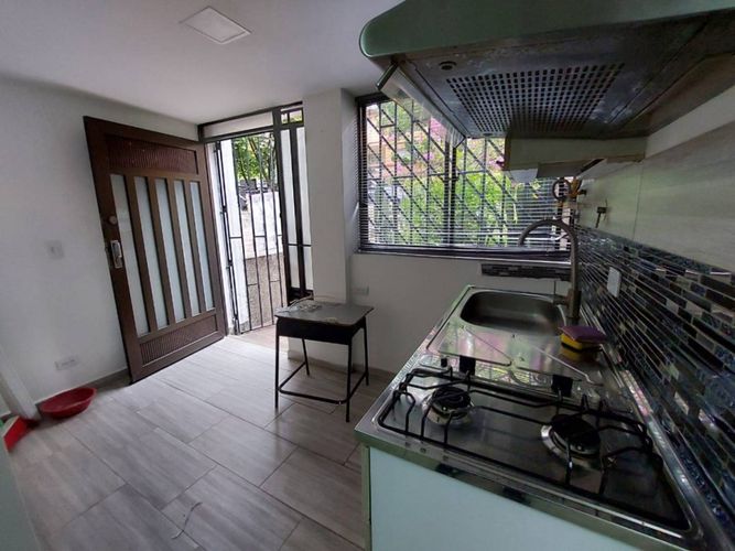 Local en arriendo en Lorena, Medellín, 25 m² · foto 3 de 8