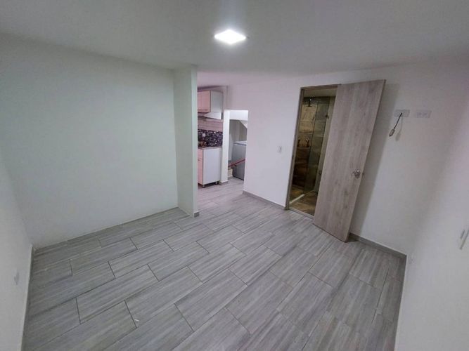Local en arriendo en Lorena, Medellín, 25 m² · foto 4 de 8