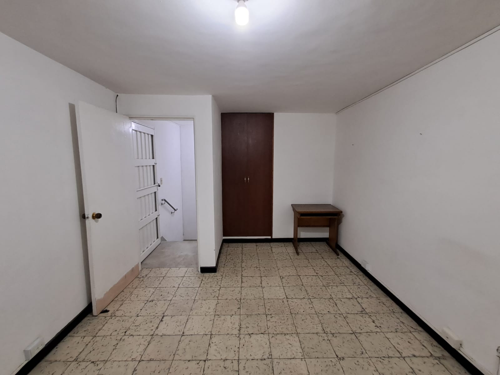 4BR House in Calasanz (200 m²) - 4