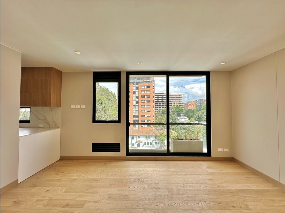 Calle 85 # 9-82 - Photo 1