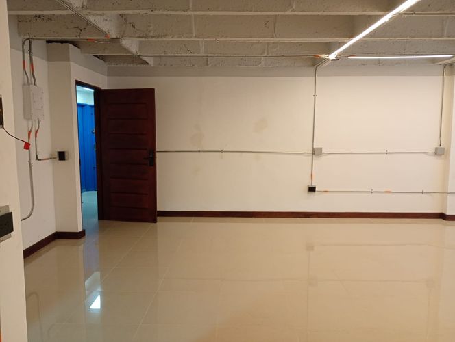 Oficina en arriendo en Perpetuo Socorro, Medellín, 59 m² · foto 4 de 12