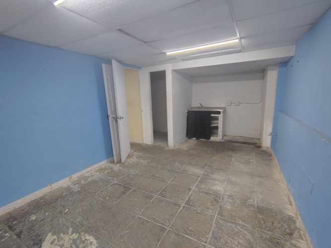 Bodega en arriendo en Granada, Medellín, 250 m² · foto 5 de 10