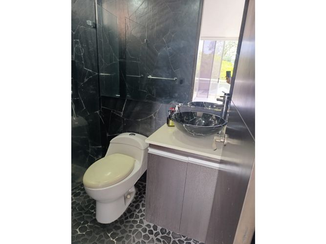 Apartamento de 1 alcoba en venta en El Esmeraldal, Envigado, 67 m² · foto 6 de 12